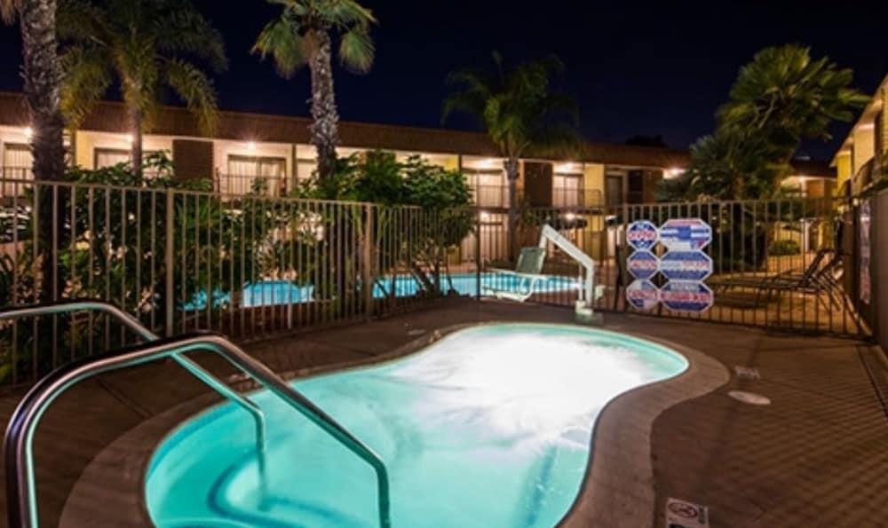 Western Hotel 3*
