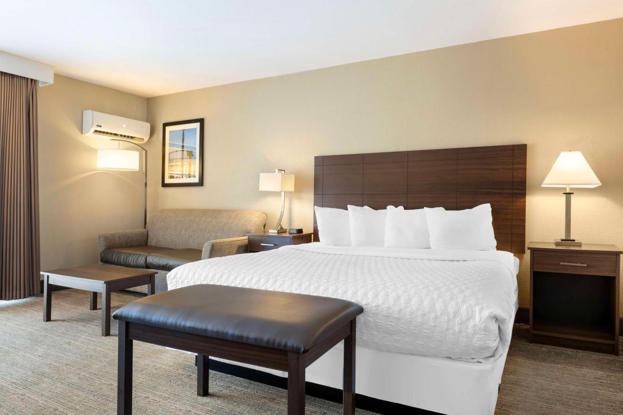 Western Hotel 3*