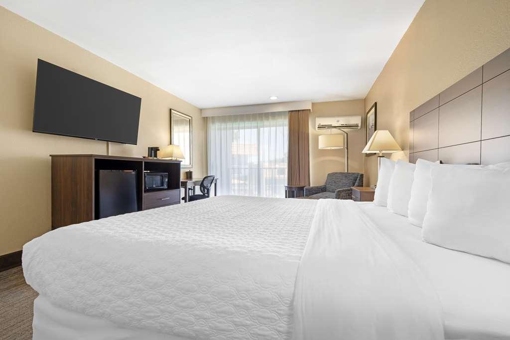 Western Hotel 3*